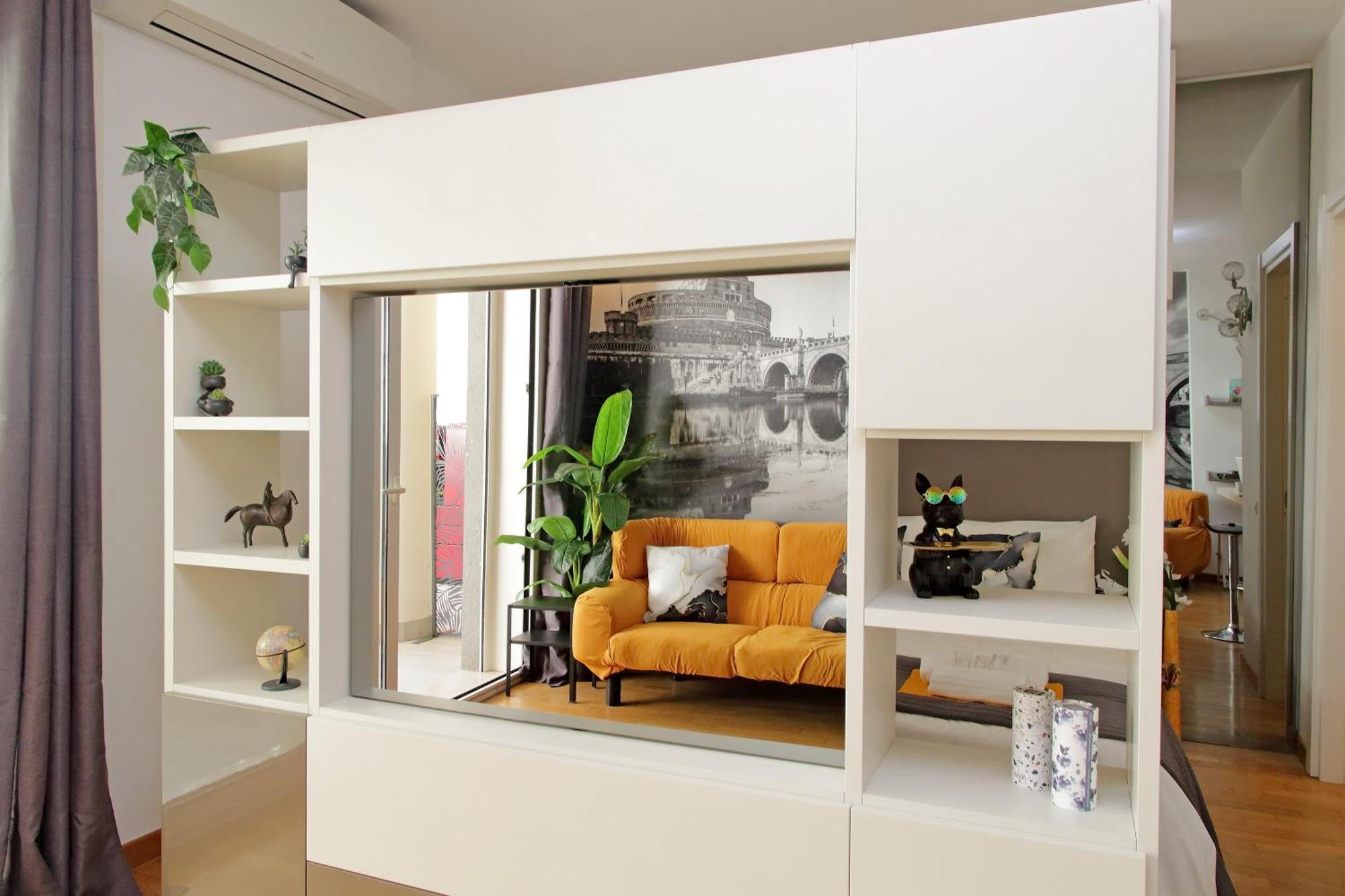 Aki's Flat *
