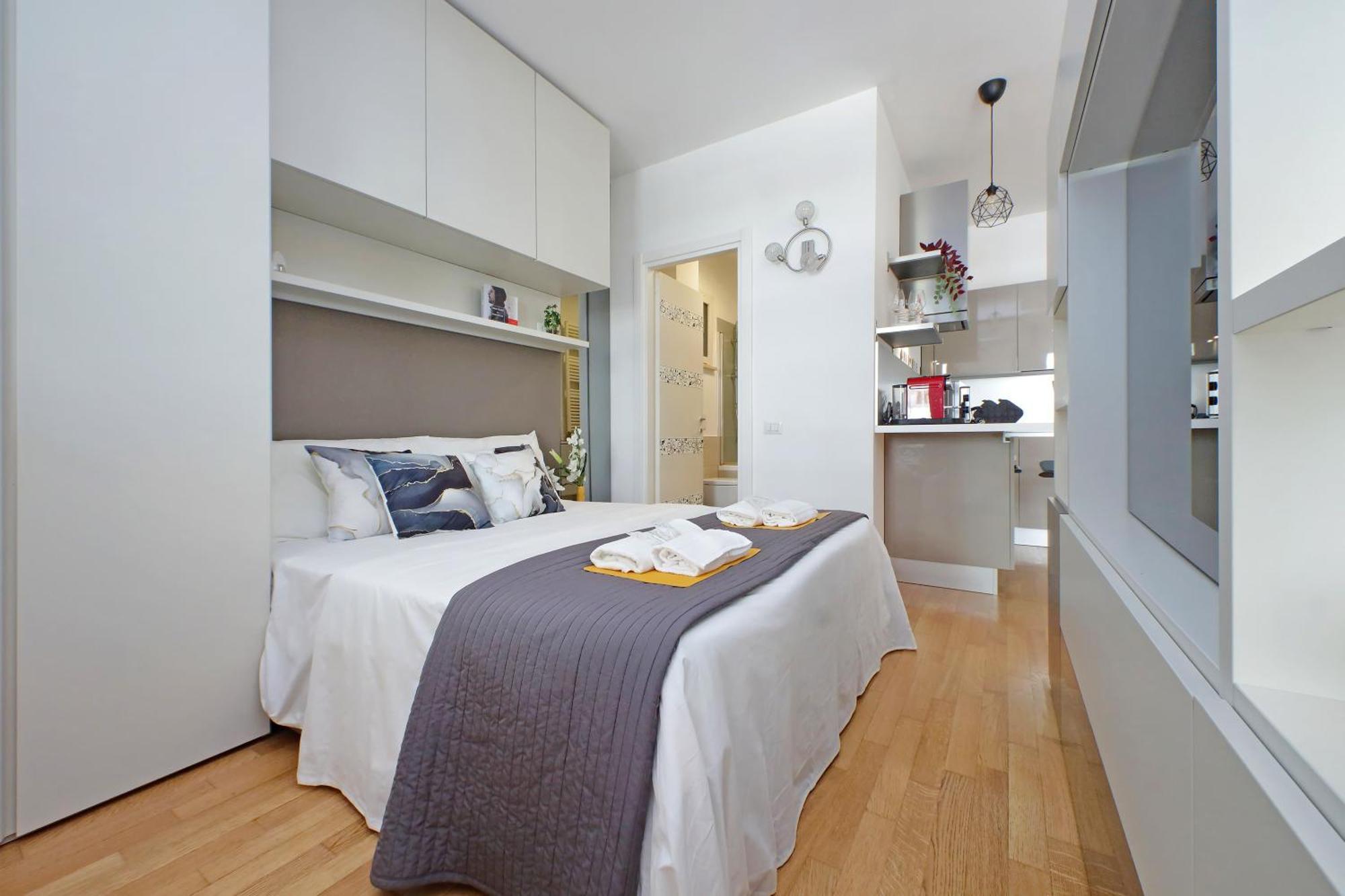 Aki's Flat Apartment